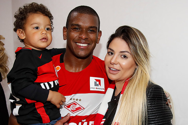  Фернандо и его семья
