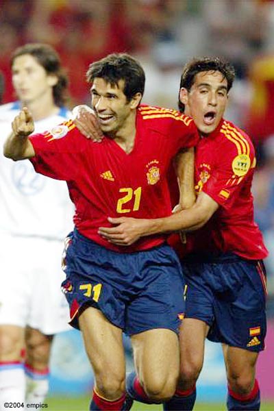 Евро 2004. Испания-Россия 1:0. Победа Испании.