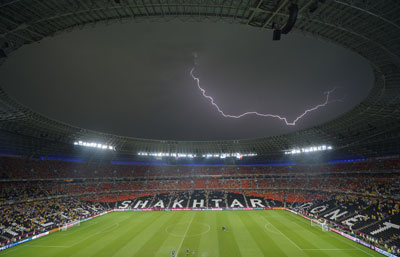Евро 2012 Украина-Франция 0:2. Ураган, матч прерван на один час.