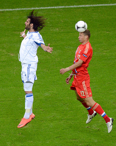 Греция-Россия Евро 2012 Воздушный дуэт.