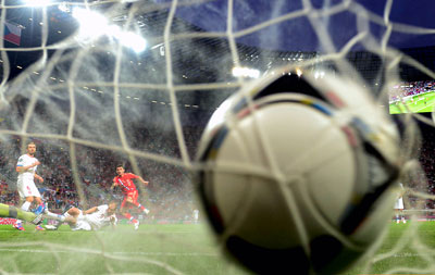 Россия-Чехия 4:1 Евро 2012, Первый мяч в воротах, Дзагоев!