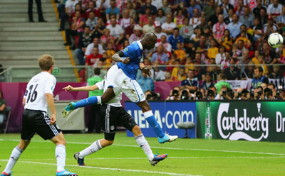 Евро 1\2 финала Германия-Италия 1:2, Балотелли первый ГОЛ!
