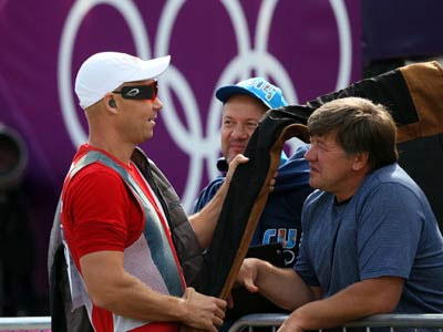 Россиянин Василий Мосин завоевал в перестрелке бронзовую медаль в дабл-трапе на Олимпиаде в Лондоне.