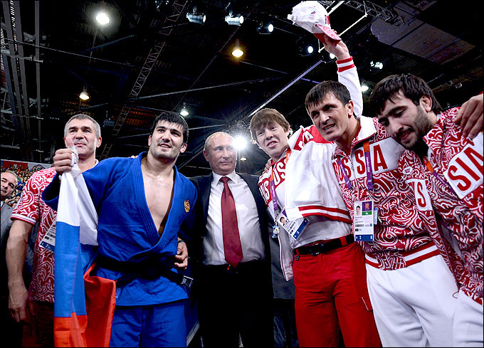Тагир Хайбулаев олимпийский чемпион 2012 и президент России Путин В.В.