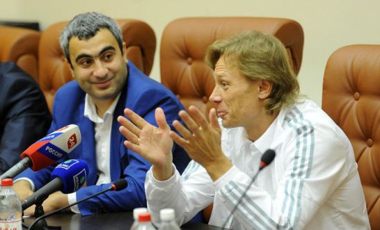 Президент армавирского «Торпедо» Валерий Оганесян и Валерий Карпин.