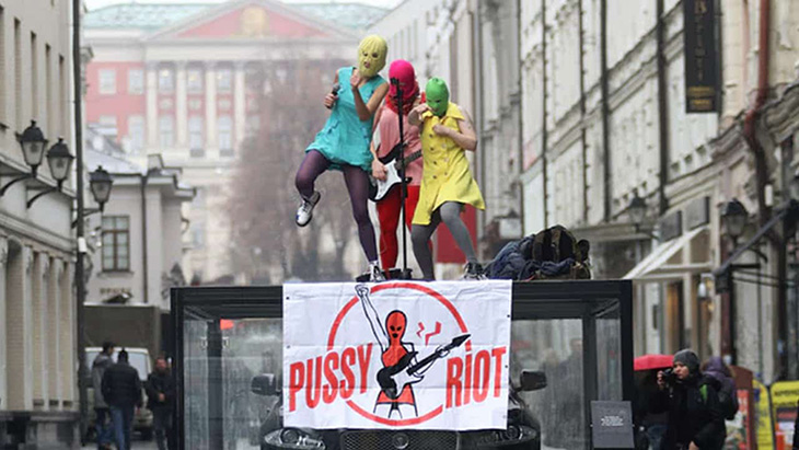 скандально известноя группа Pussy Riot