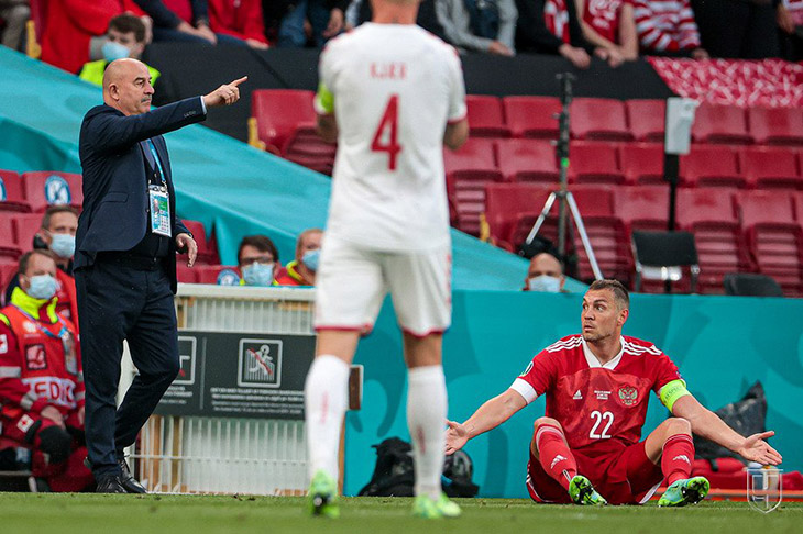 Чемпионат Европы Россия — Дания — 1:4 тренер Черчесов
