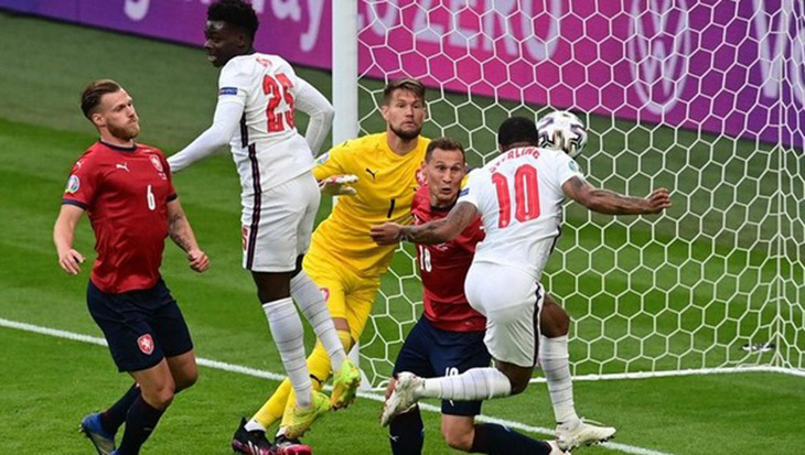Чемпионат Европы Чехия — Англия — 0:1