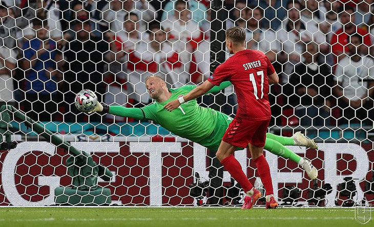 Евро-2020 1/2 финала Англия — Дания — 2:1 д.в.Каспер Шмейхель